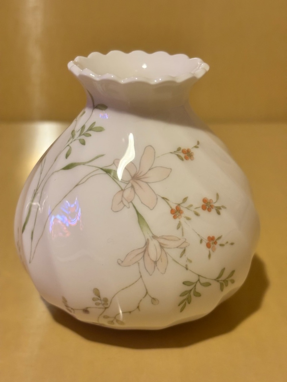 Wedgwood Bone China Campion Bud Vase